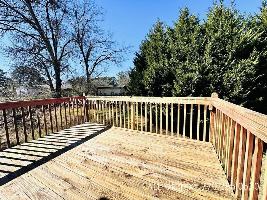 Ready now! 4 BR 3 BA Home in Douglasville property image