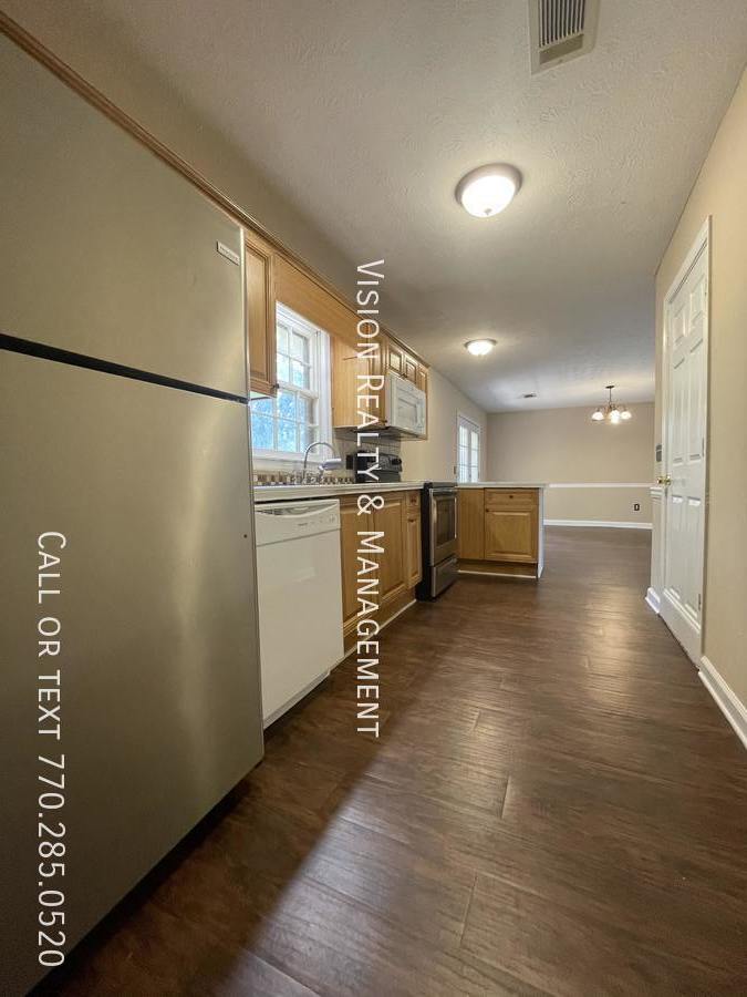 30 Castlegate Cir. property image