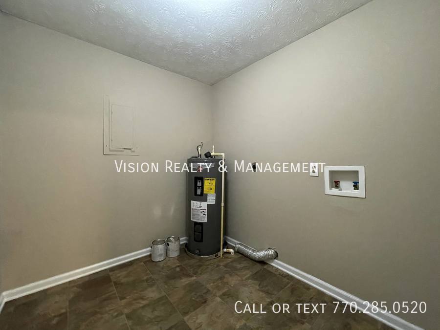 30 Castlegate Cir. property image