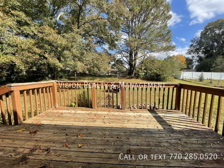 30 Castlegate Cir. property image